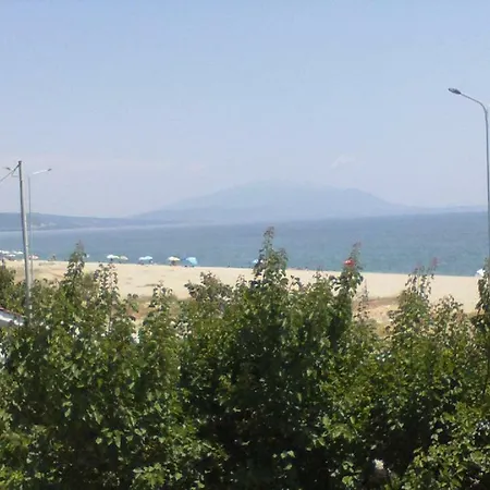 Iris Case de vacanță *